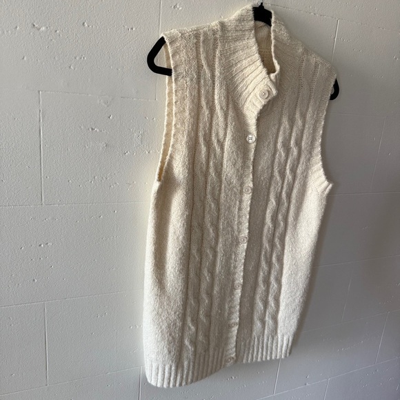Carroll Reed Cream Sleeveless Knit Cardigan - Picture 6 of 10
